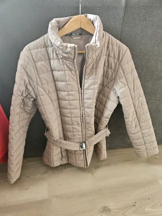 Lote 2 abrigos y chaleco como nuevos