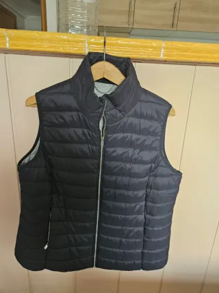 Lote 2 abrigos y chaleco como nuevos