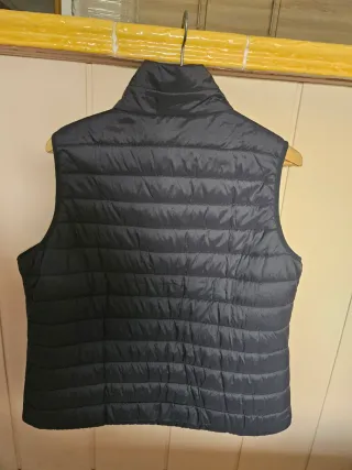 Lote 2 abrigos y chaleco como nuevos