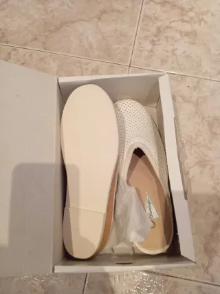 Zuecos El Corte Inglés blancos talla 42