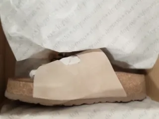 Sandalias Yokono Beige