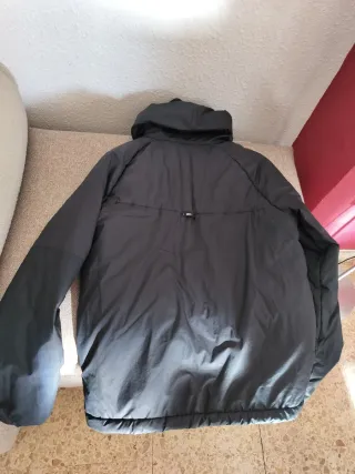 Chaqueta Nike Negra(original )con Capucha Talla S