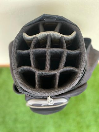 Bolsa de Golf Bridgestone Negra y Blanca