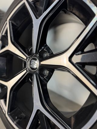 LLANTAS SEAT ATECA 19” ORIGINALES CON NEUMÁTICOS