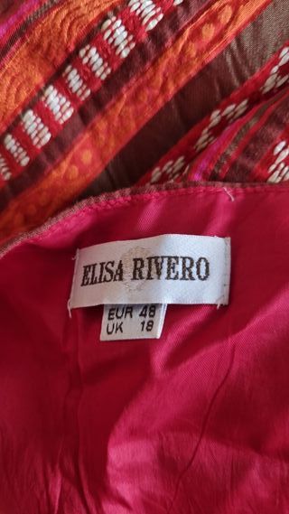 Traje de fiesta: pantalón, top y chal