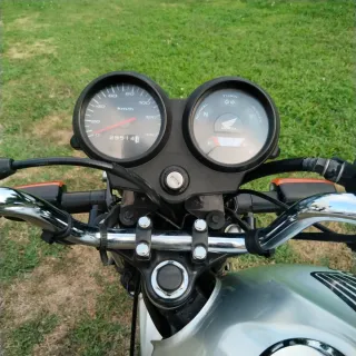 Moto Honda CG 125 Plata