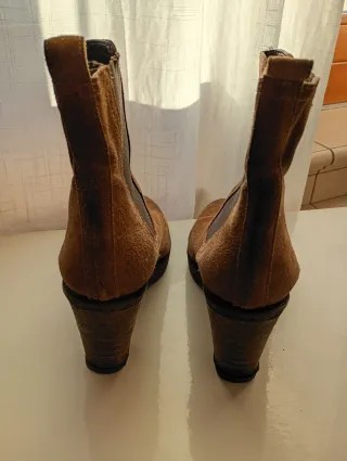 Tronchetto scamosciato marrone