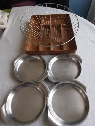 Set de cocina: cubertero, frutero y bandejas