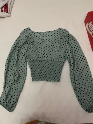 Blusa verde agua lunares negros