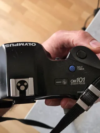 Cámara Analógica Olympus Power Focus OM101