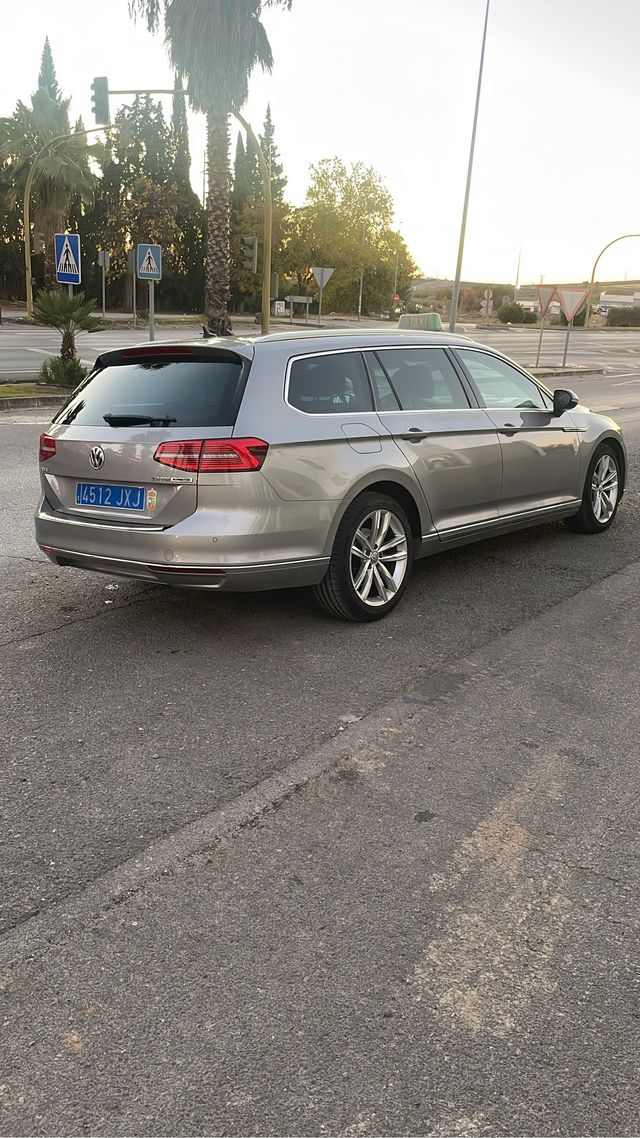 VW Passat B8 Variant Sport TDI DSG6