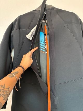 Traje de neopreno APTONIA