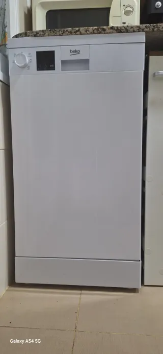 Lavavajillas Beko DVS05024W