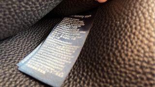 Bolso Tommy Hilfiger Gris