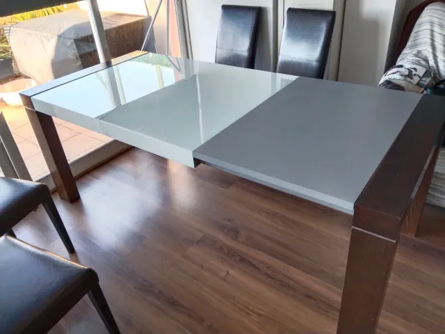 Mesa comedor extensible cristal (cubierta rajada)