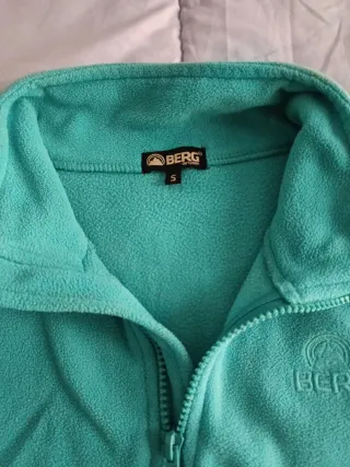 Polar de cuello alto con cremallera