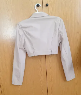 Conjunto Shein chaqueta y minifalda beige