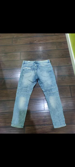 PANTALÓN VAQUERO