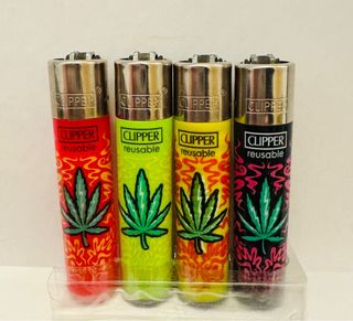 Collezione di 4 accendini Clipper