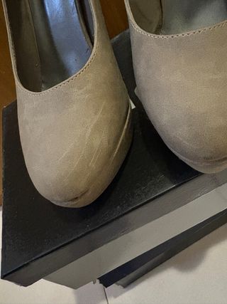 Scarpe con tacco beige