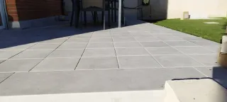 Porcelánico URBAN GRIS 30x30 exterior