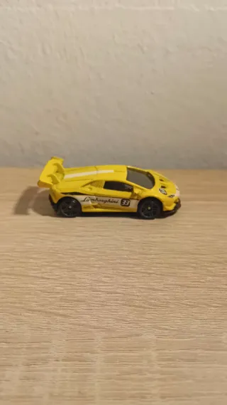 ERROR FÁBRICA Hot Wheels Lamborghini Huracán Trofe