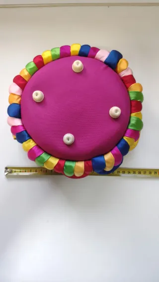 Costurero de tela multicolor