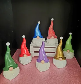 Gnometti portafortuna colorati