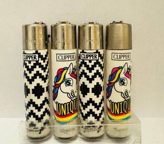 Lotto 33 accendini Clipper vari design