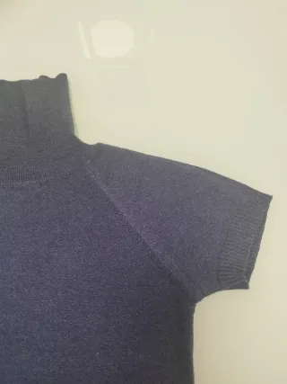 Jersey cuello alto manga corta azul