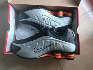Nike Shox R4 Gris Naranja
