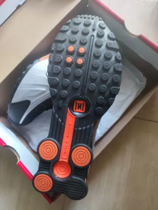 Nike Shox R4 Gris Naranja