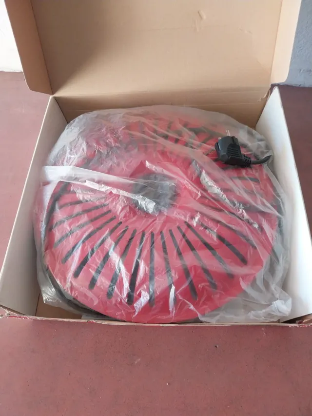 Brasero eléctrico rojo