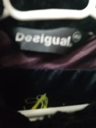 Abrigo Desigual Negro y Gris