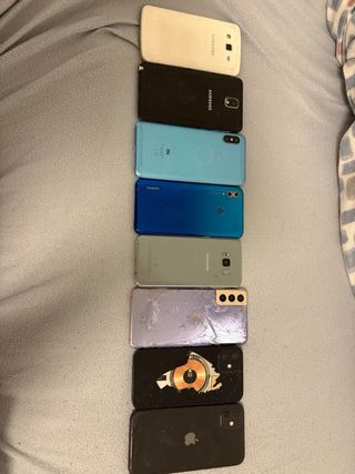 Lote de móviles (varios colores)