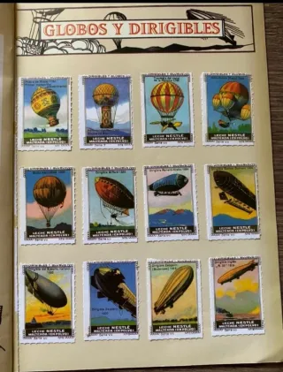 Collezione 12 francobolli e 4 cartoline