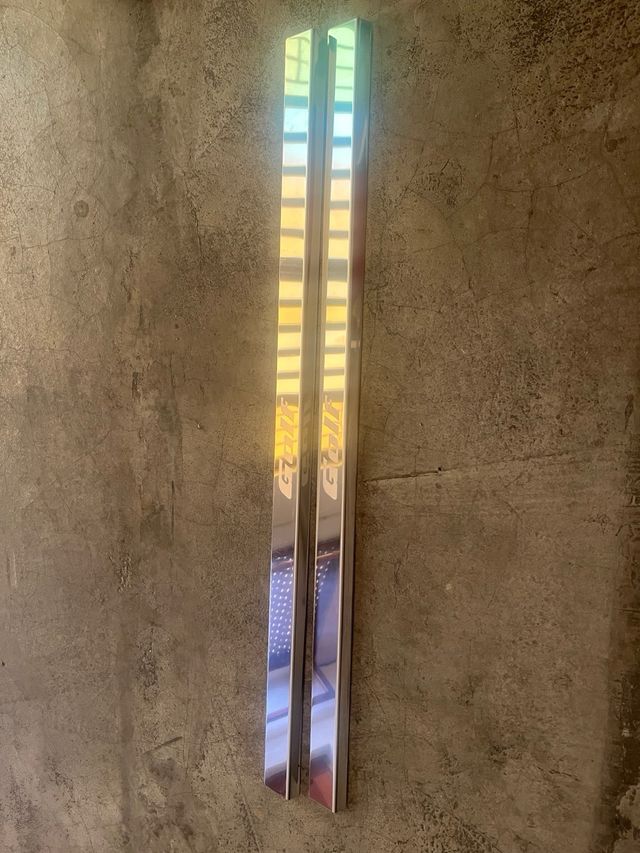 Protector de talonera bajo puerta