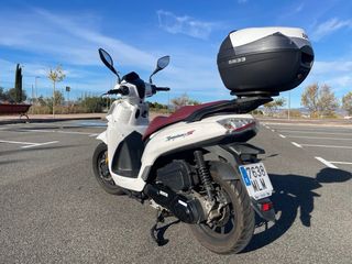 Moto 125cc Sym Symphony ST Blanca