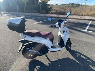 Moto 125cc Sym Symphony ST Blanca