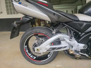 Suzuki B-King 1340cc año 2011 NO MAREANTES