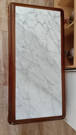 Tavolo da centro in marmo e legno