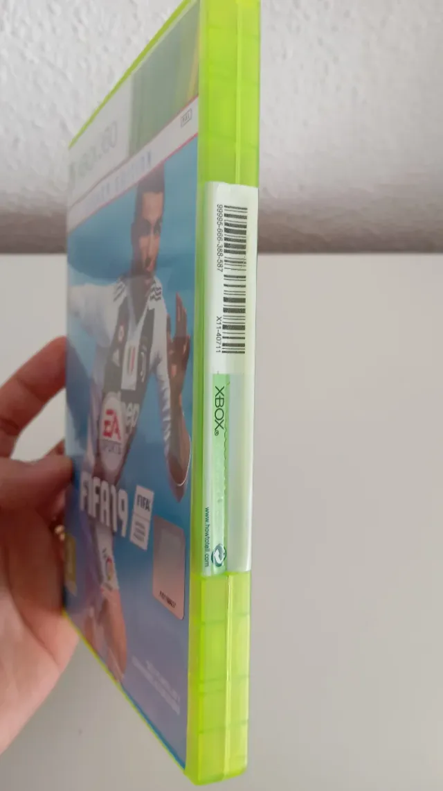 Xbox 360 120GB HDD + 2 Mandos Blancos