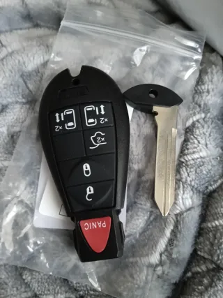 Llave Chrysler Mando a Distancia y Hoja