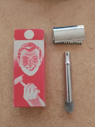 Maquinilla de afeitar antigua