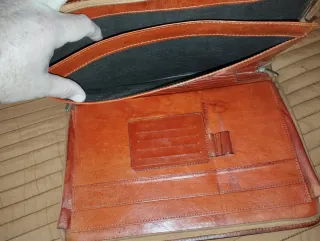 Carpeta de cuero genuino marrón