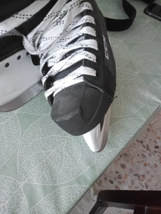 Patines CCM Hockey37