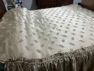 Coperta effetto seta beige/oro