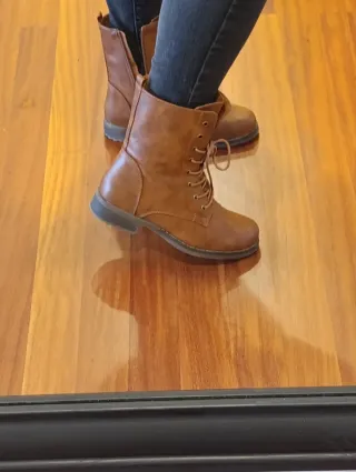 Botas marrones talla 38