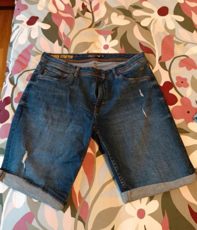 Pantalón corto vaquero hombre