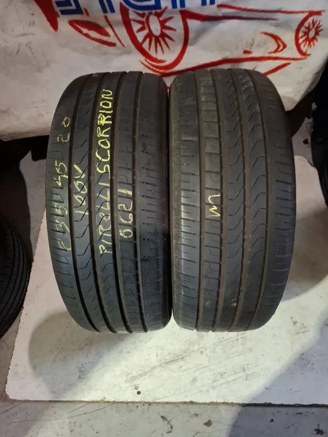 Ruedas Pirelli Scorpion 235 45 R20 100v